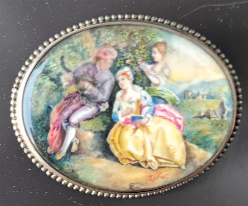 Brož, sign.malba na porcelánu.