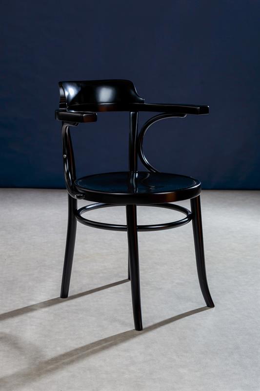 POLOKŘESÍLKO THONET