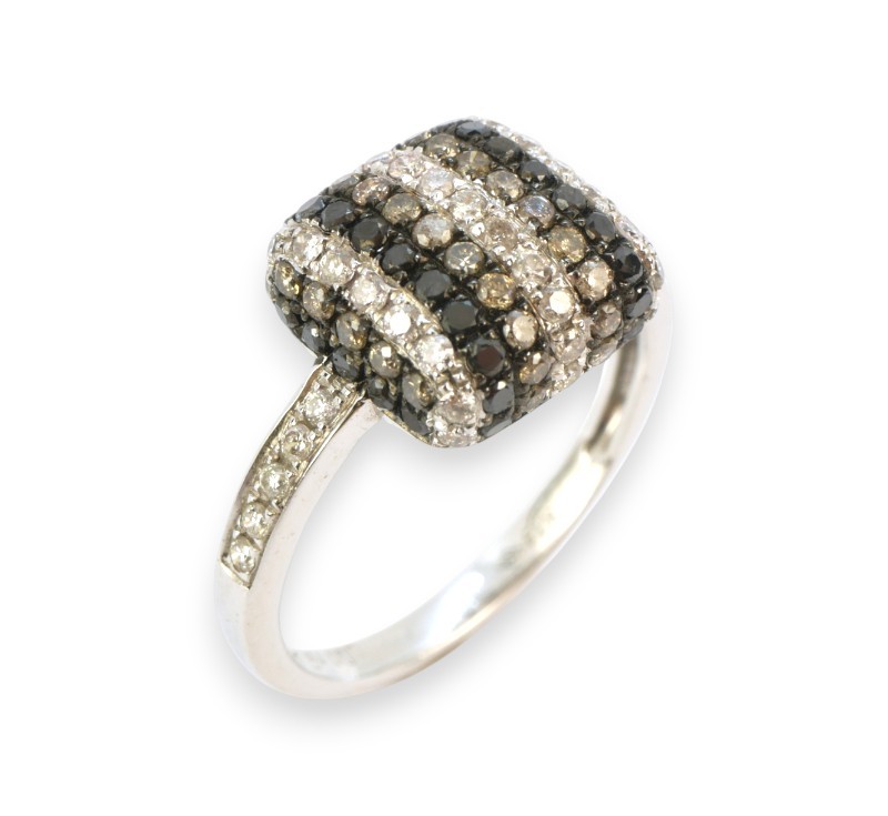 Zlatý prsten s brilianty