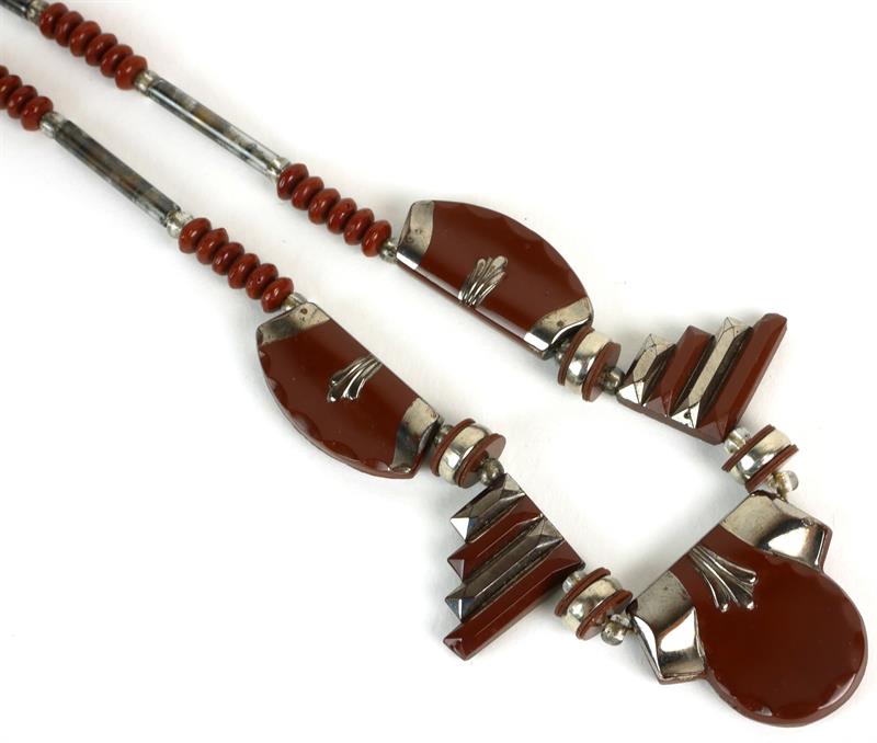 Jacob BengeL, náhrdelník