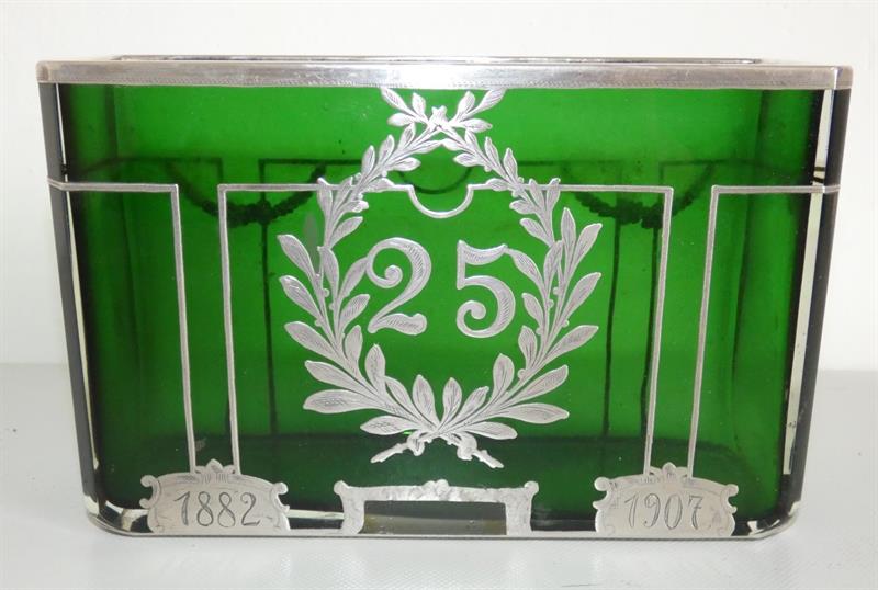 Sicesní váza zdobená stříbrem 25