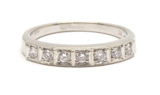 Zlatý prsten s diamanty