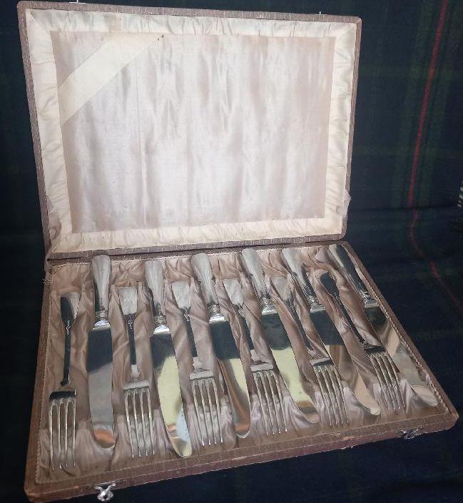 Kazeta s příbory, značka Alpacca spezial