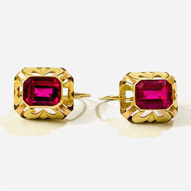 Zlaté starožitné náušnice s rubíny