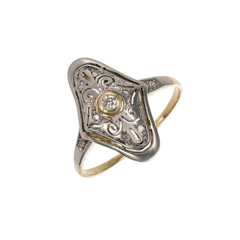 Zlatý prsten s diamantem