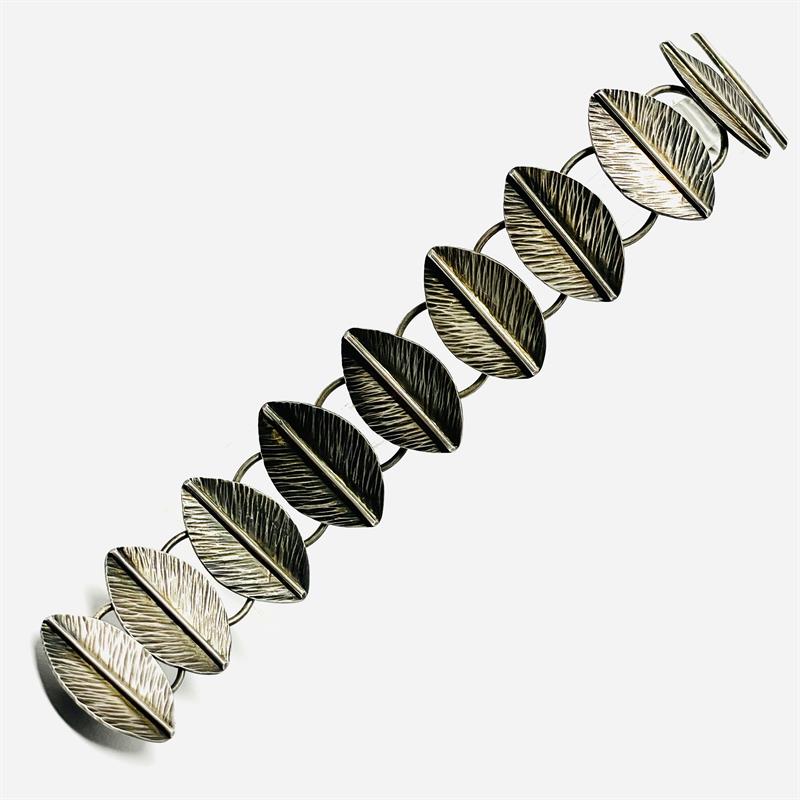 Originální stříbrný článkový náramek