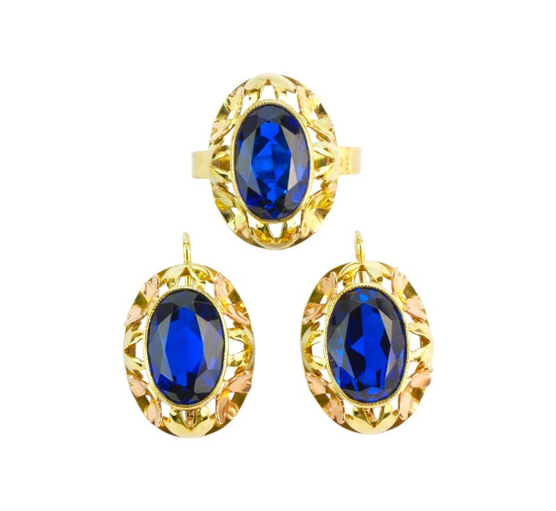 Souprava zlatých šperků se spinely