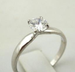 Prsten se solitérním přírodním diamantem - 0,46 ct