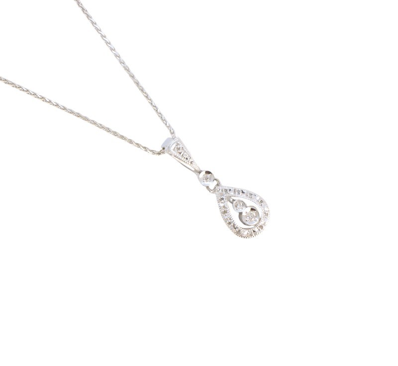 Zlatý náhrdelník s diamanty