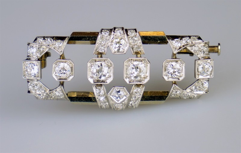 Zlatá art-deco brož s diamanty