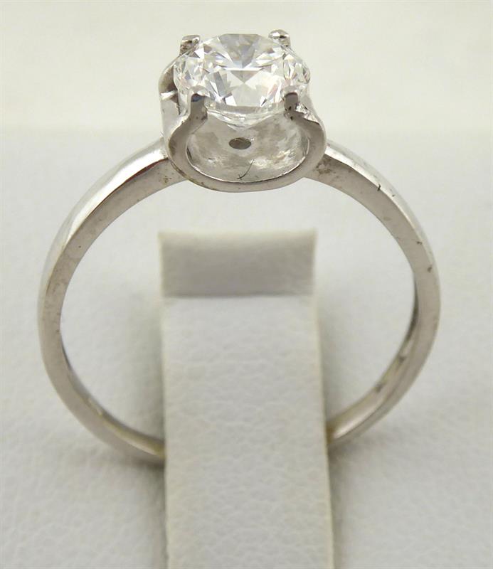 Prsten se solitérním diamantem  - 1,00 ct