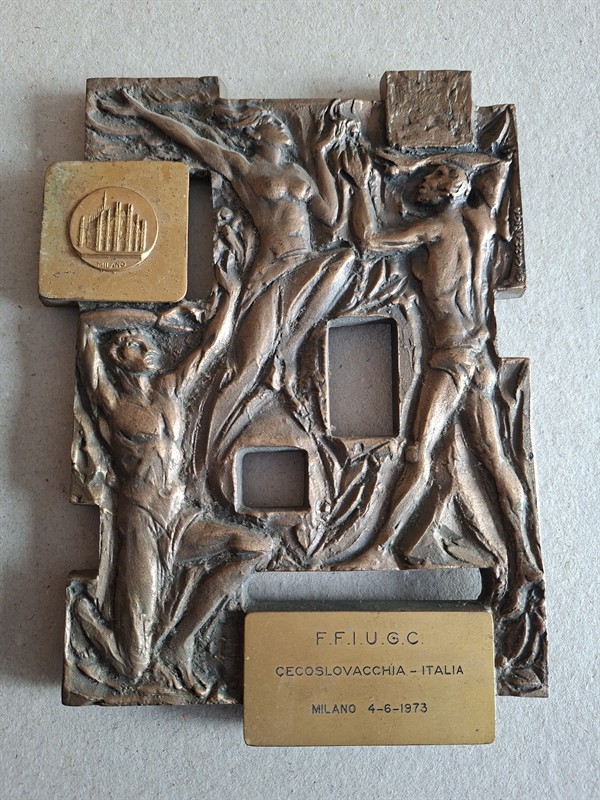 Silvio Gazzaniga - bronzová plastika - fotbal Miláno 1973