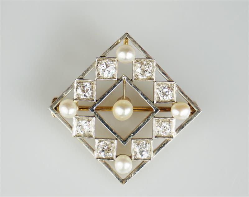 Zlatá art-deco brož s diamanty a perlami