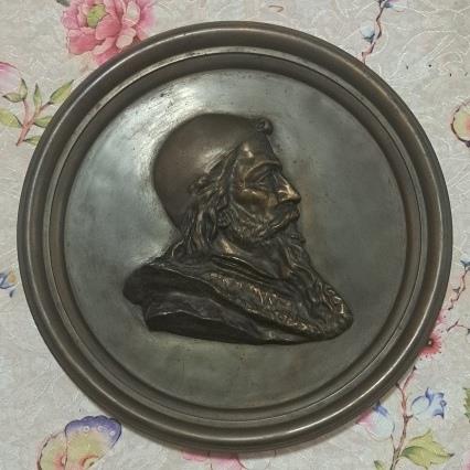 Medailon J. A. Komenský