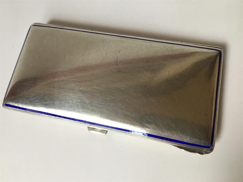 Stříbrné secesní pouzdro