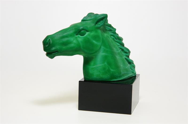 Skleněná soška "Hlava koně" ze souboru skla INGRID