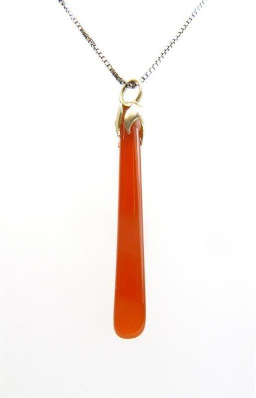 Stříbrný náhrdelník s karneolem