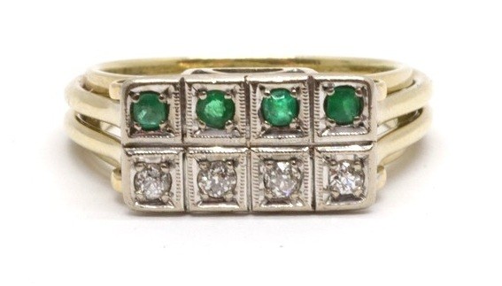 Zlatý prsten s diamanty a smaragdy