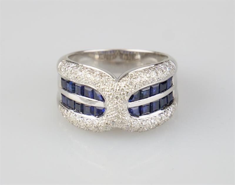 Zlatý prsten se safíry a diamanty