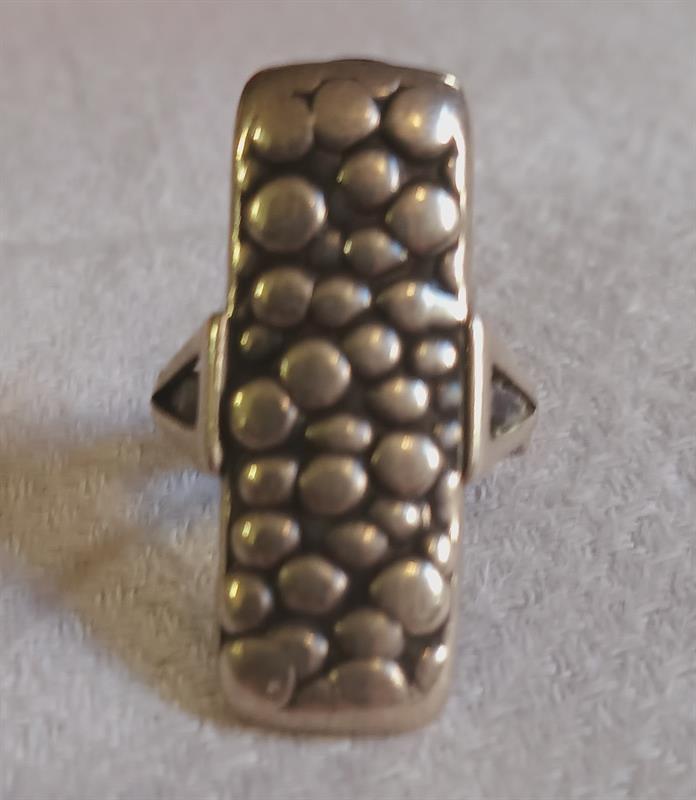 Výrazný neobvyklý prsten art deco