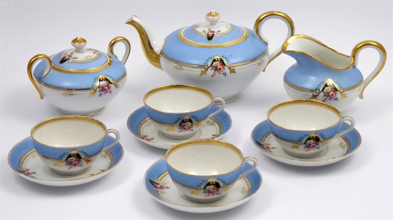 Servis s ručně zlacenými festony - Doccia