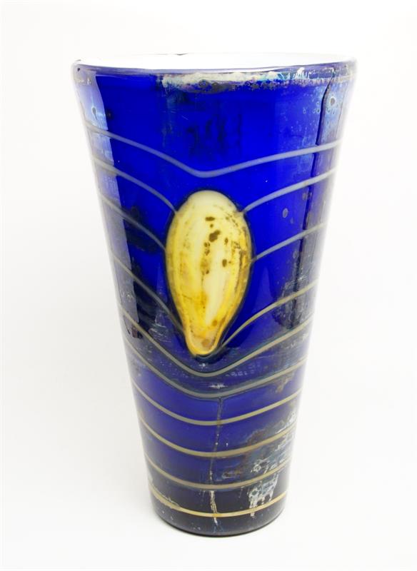 Velká váza z kobaltově modrého skla Jiří ŠUHÁJEK Nový Bor