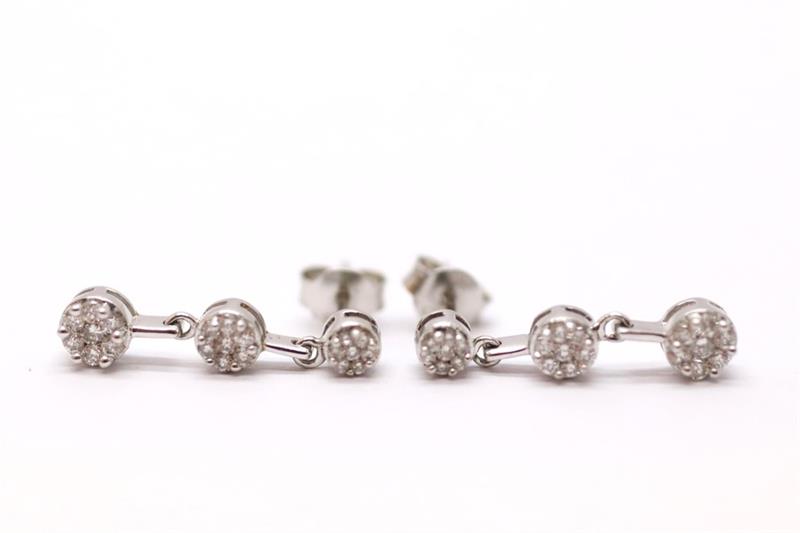 Zlaté náušnice s diamanty