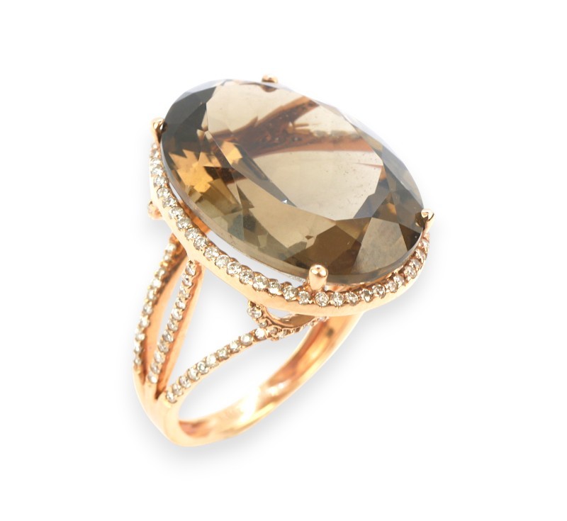 Zlatý prsten s kouřovým topazem a diamanty
