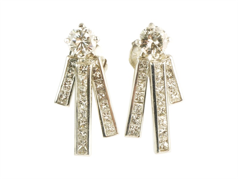 Zlaté náušnice s brilianty