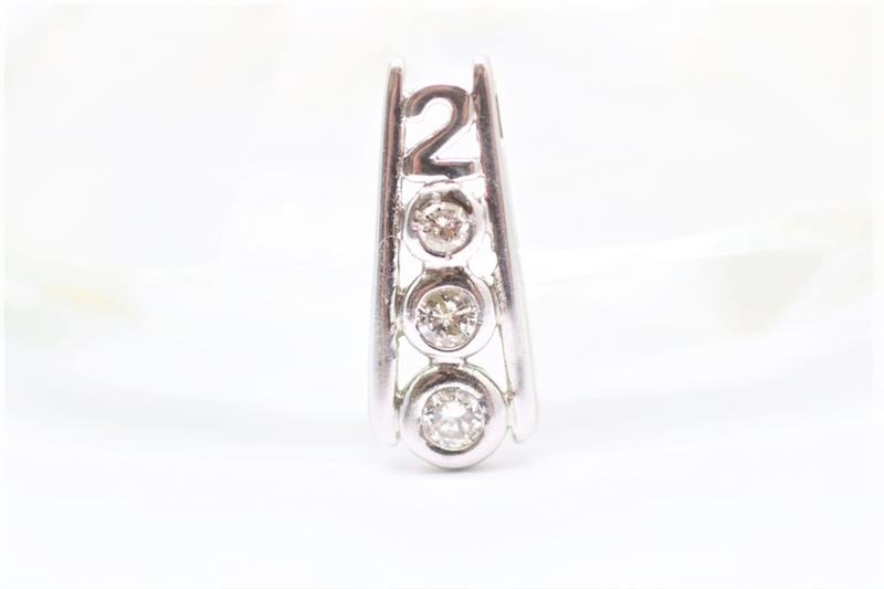 Zlatý přívěsek s diamanty "milénium"