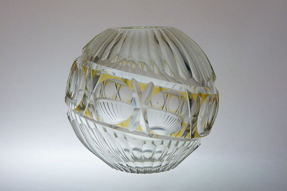 Váza ve tvaru GLOBU, Adolf RASCHE Haida