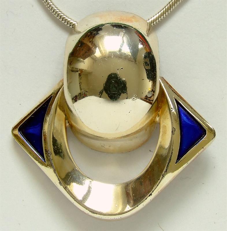 GROSSE 925 Ag přívěsek s modrým smaltem a řetízkem