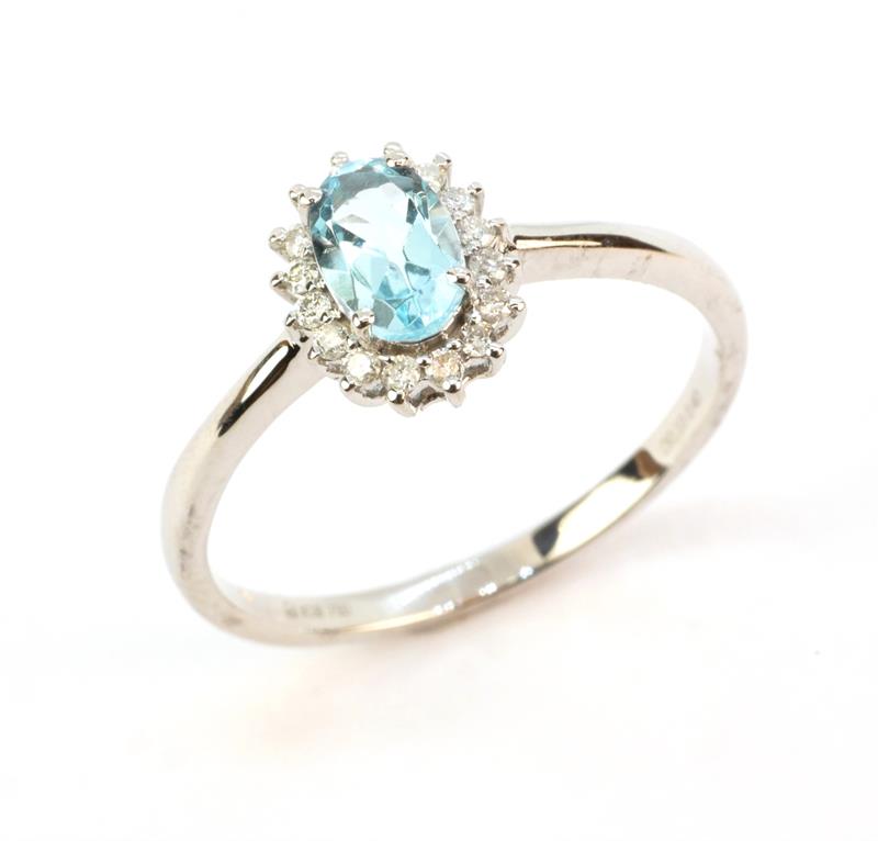 Zlatý prsten topazem a brilianty