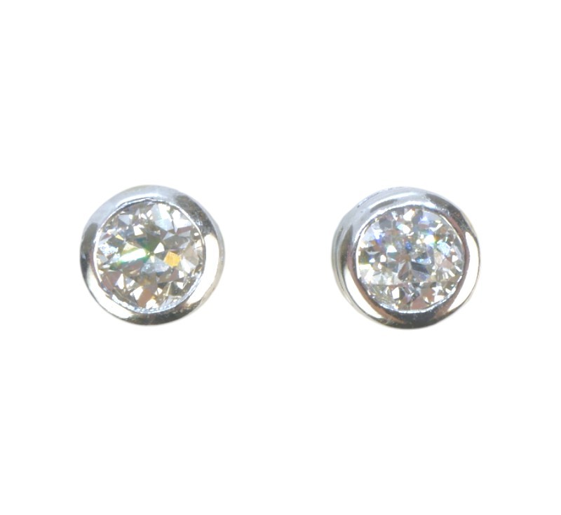 Zlaté náušnice s diamanty 0,6 ct