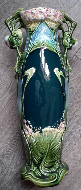 Secesní váza - keramika.