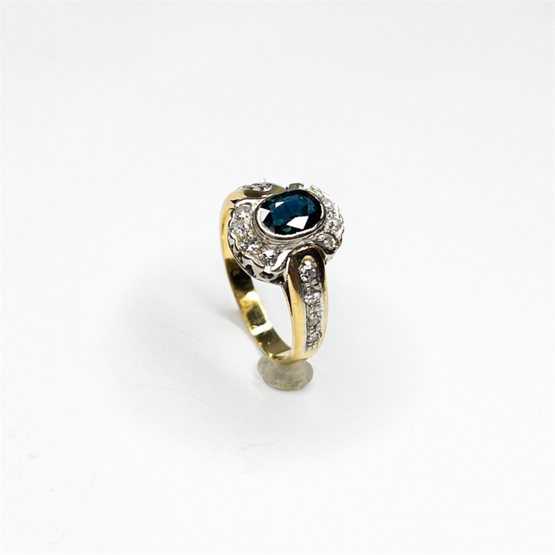 Briliantový prsten se safírem