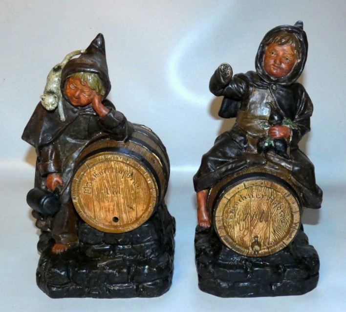 Párové sochy mnichů Munchner Hofbrau 1hl - Johann Maresch