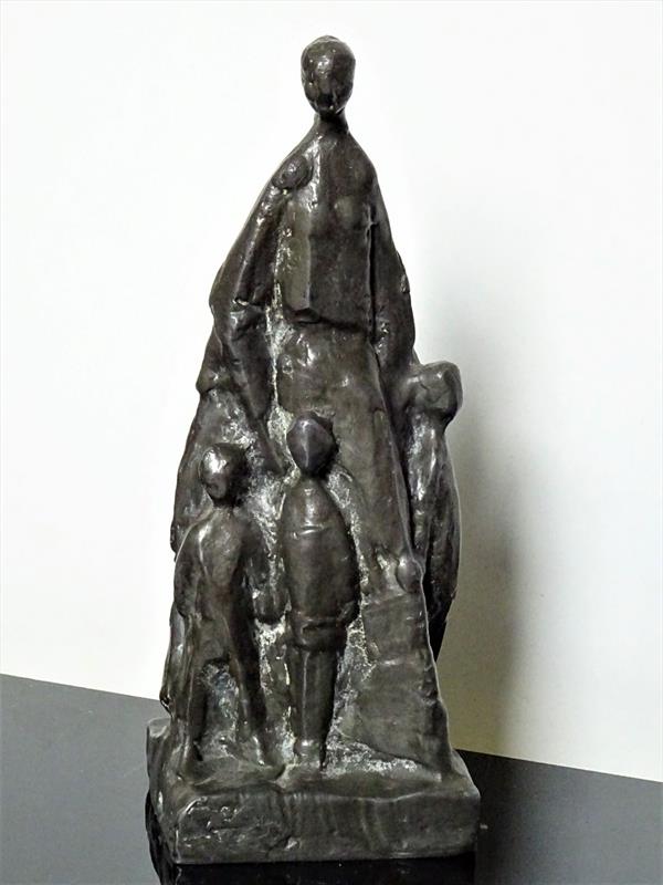 Dobrovolný Viktor, soška