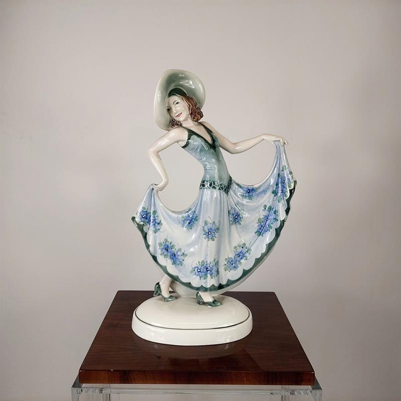 Porcelánová figura tanečnice Katzhütte