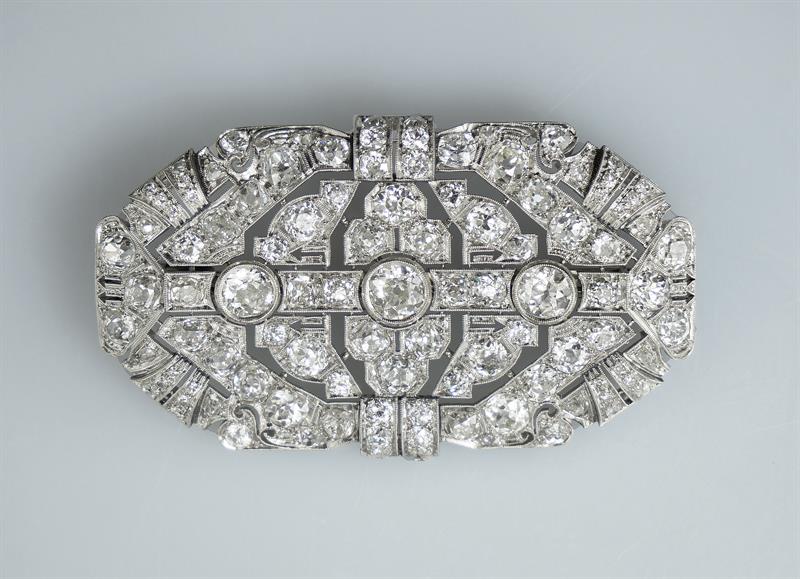 Platinová art-deco brož s diamanty