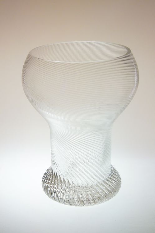 Váza kalichovitého - sklárna Chlum u Třeboně, J. GABRHEL