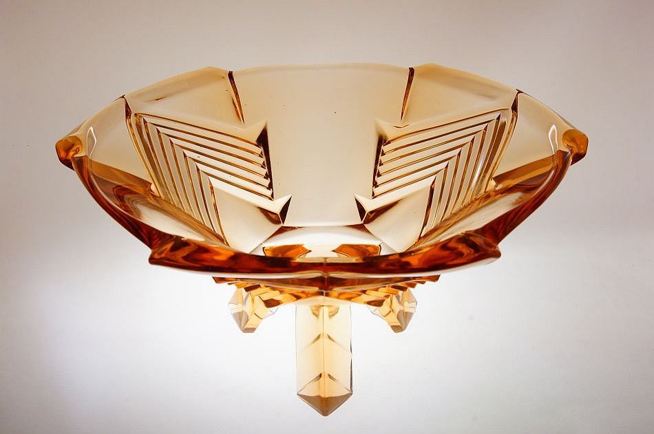 ART - DECO rosalinová mísa na nožkách s geometrickým ornamentem