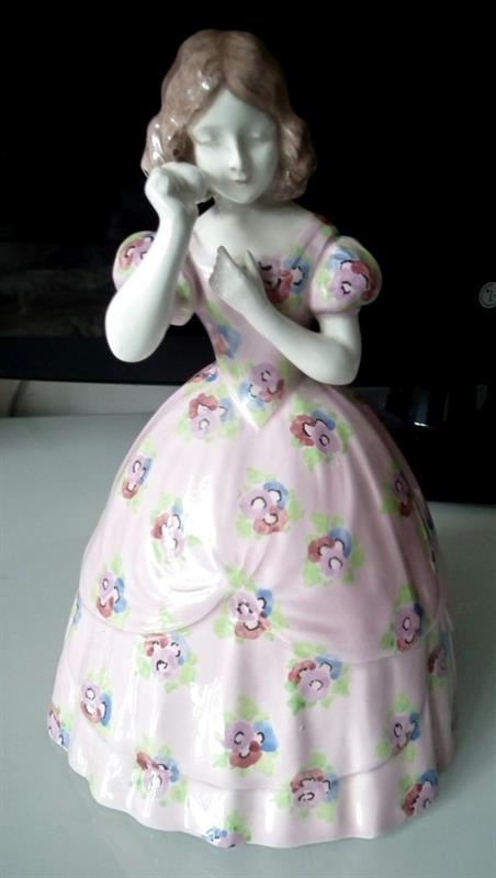 Dáma - Goldscheider Wien.