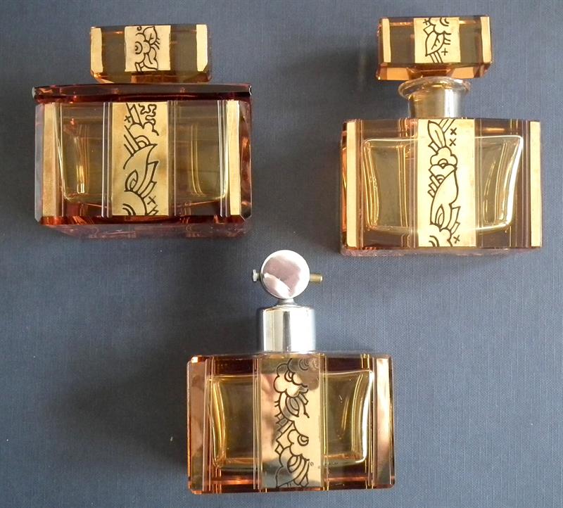 Toaletní art deco souprava.