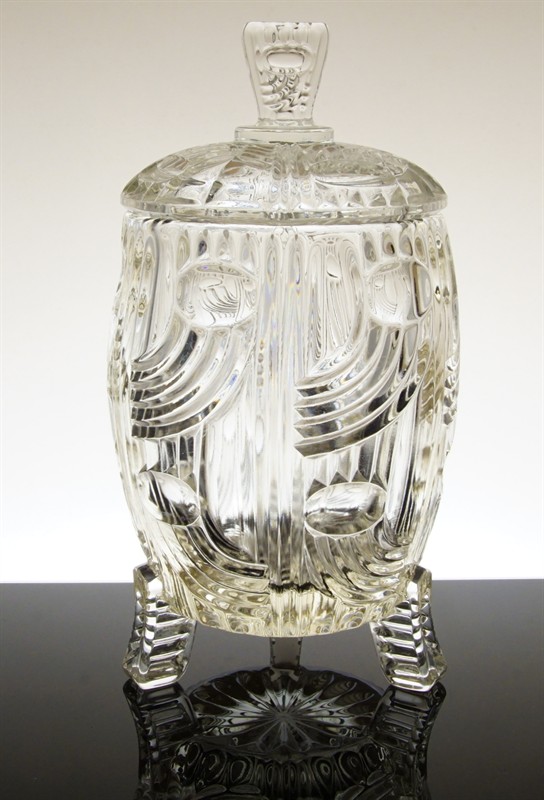 Art - Deco dóza na nožkách z čirého lisovaného skla