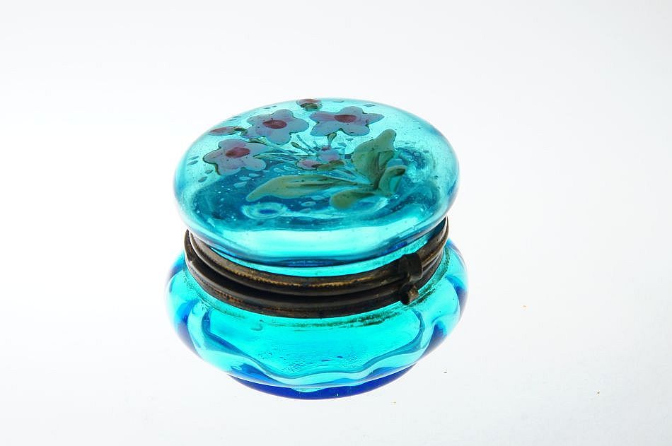 Dózička - šperkovnička z akvamarinového skla malovaná smaltem