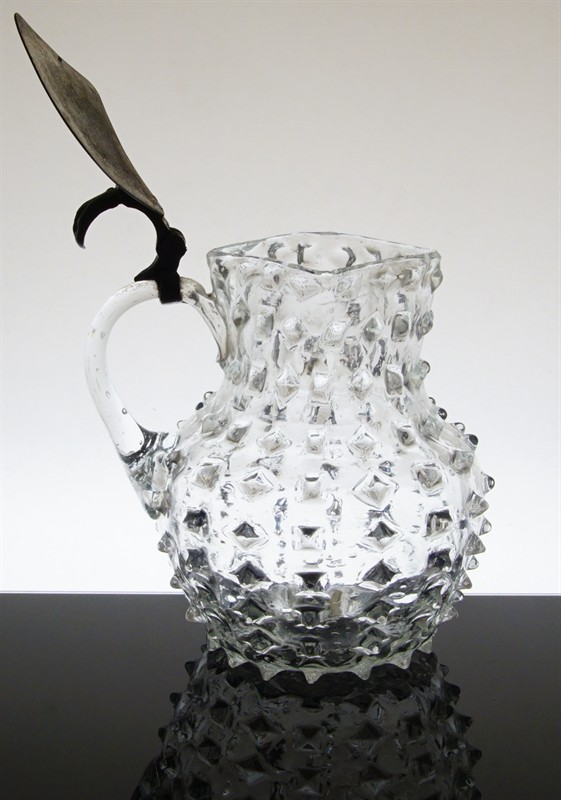 Džbánek z 19. století s víkem, hutní sklo - Hobnail dekor