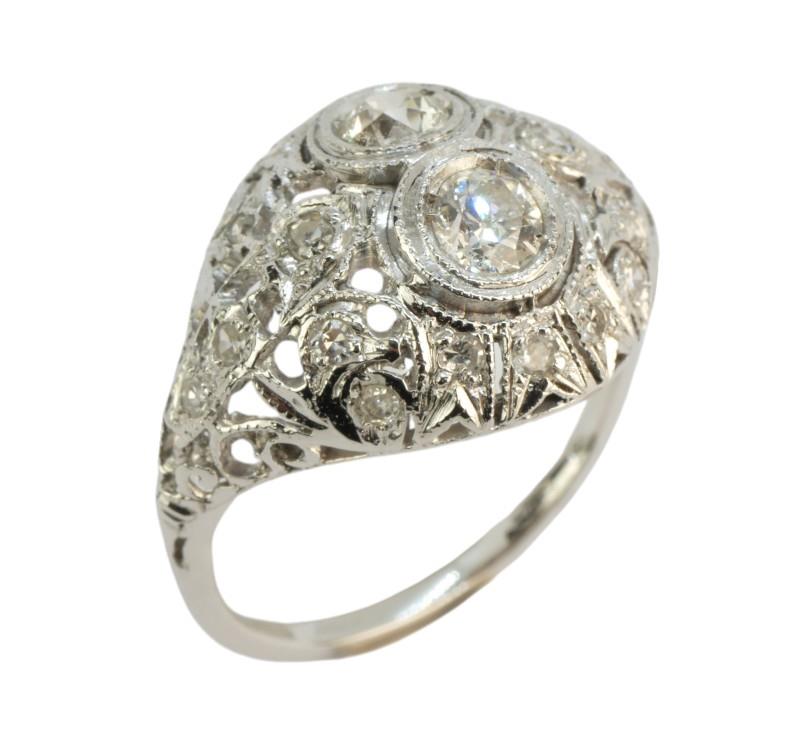 Zlatý art-deco prsten s diamanty