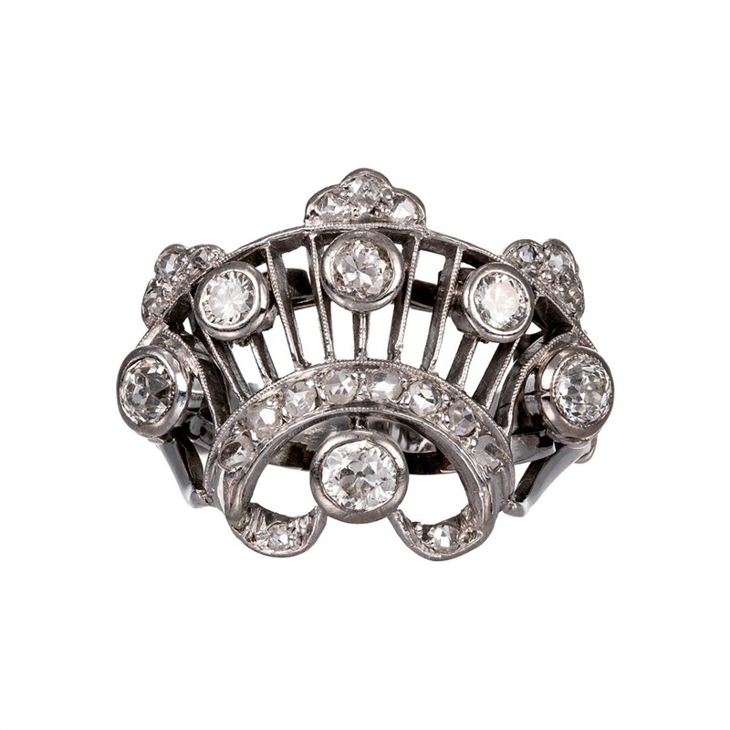 Zlatý prsten s přírodními diamanty