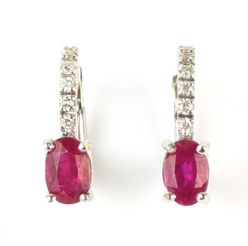 Zlaté náušnice s rubíny a brilianty